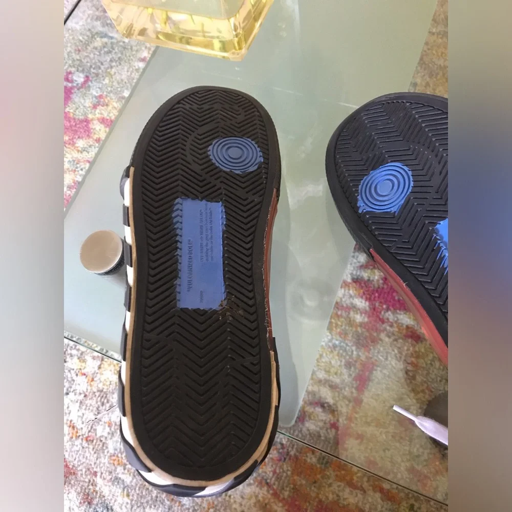 Off-white - Picture 8 of 9